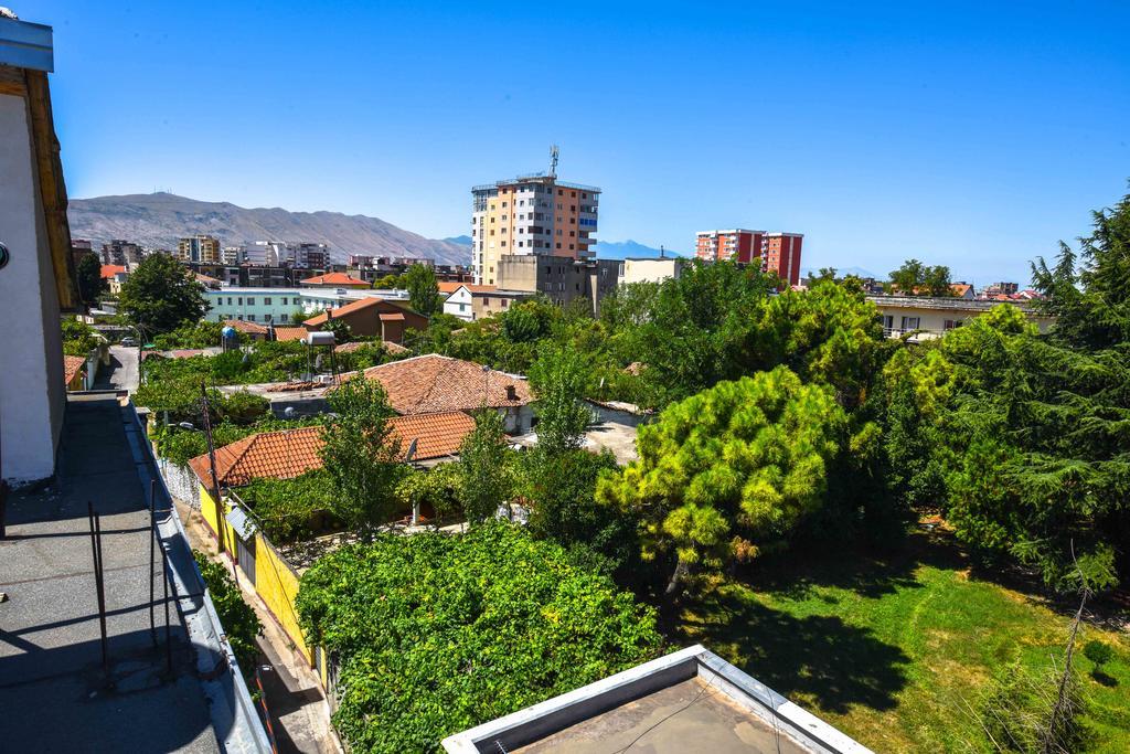 Pemaj Hostel Shkodra Exterior foto